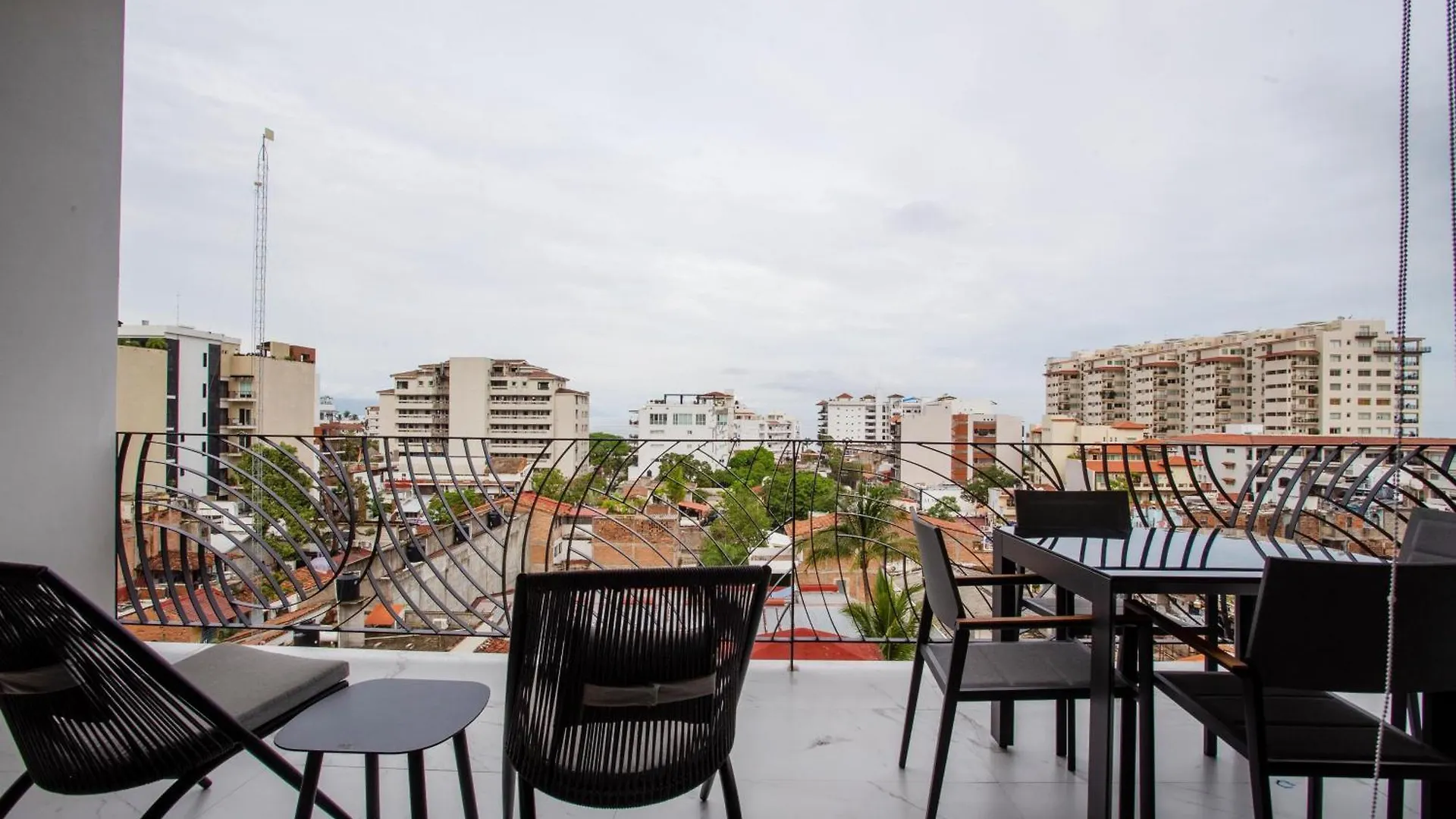 Chic Condo With Scenic Views, Pool And Gym Puerto Vallarta Mexikó