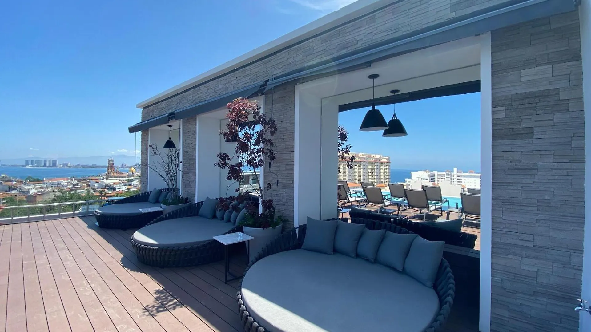 Nyaraló Chic Condo With Scenic Views, Pool And Gym Puerto Vallarta