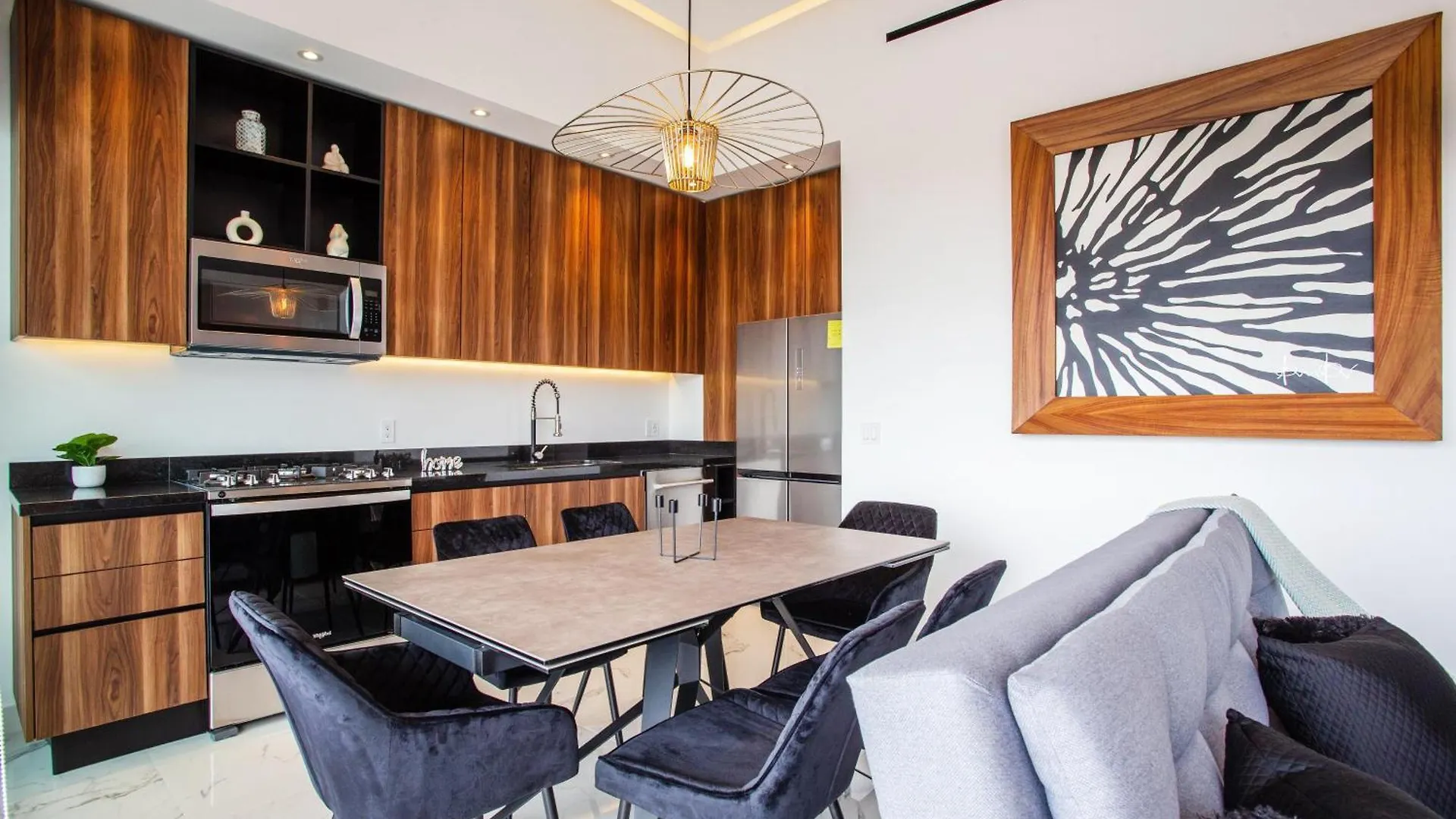 Chic Condo With Scenic Views, Pool And Gym Puerto Vallarta 0*,  Mexikó