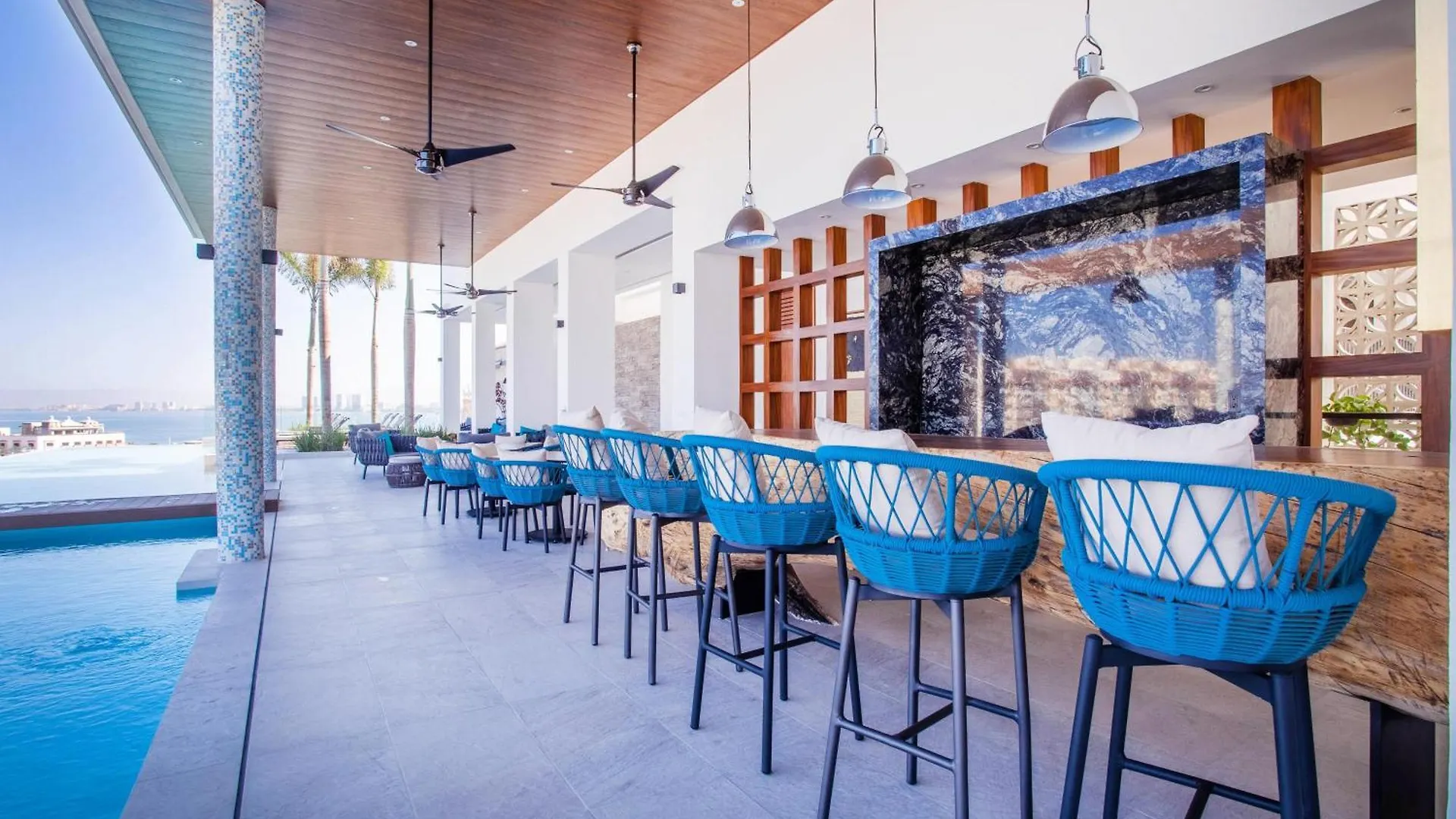 Chic Condo With Scenic Views, Pool And Gym Puerto Vallarta Nyaraló